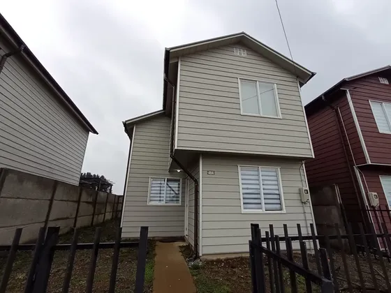 Hermosa Casa En Arriendo En Frutillar Alto