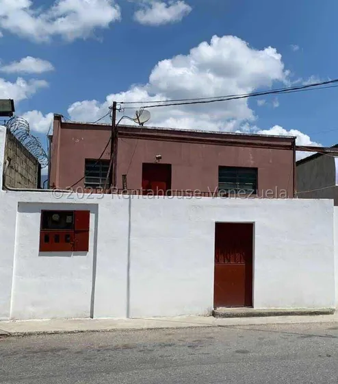 Le. Casa En Venta En El Marques Msl #24-17490
