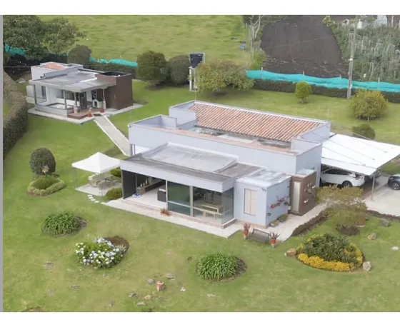 Casa Finca Independiente, Perico, Envigado Smg