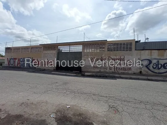 Marcos González Alquila Galpón Zona Industrial 1 Barquisimeto Lara #25-10212