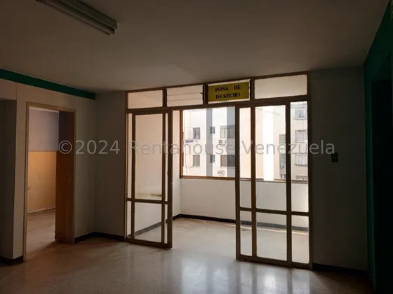Oficina En Alquiler En Chacao ( 24-26721) Hairol Gutierrez295