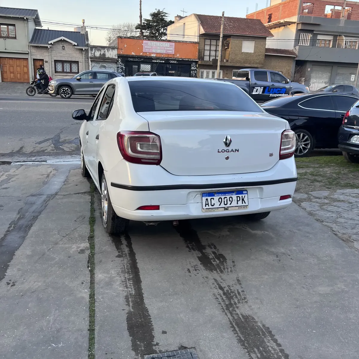 Renault Logan 1.6 Authentique Plus 85cv519316614435973124
