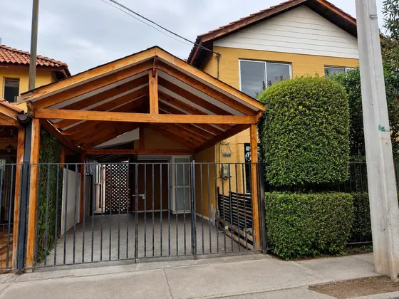Casa 2 Piso/3 Dor/ 2 Ba/ El Abrazo, Maipú