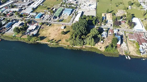 Amplio Galpon En Valdivia ¡6036 M² De Terreno Para Invertir!