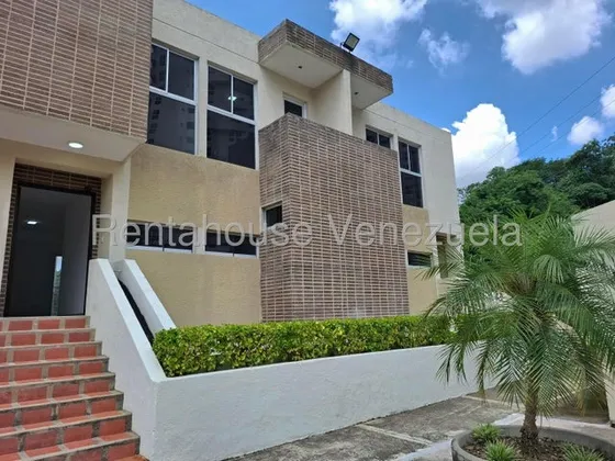 Townhouse  Venta Obra Blanca, Pozo De Agua, Planta Electrica 50% (proyecto Aprobado Para 100% ) El Rincon Naguanagua Carabobo Leida Falcon Lf25-19436