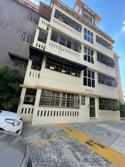 Apartamento En Venta,santo Domingo Norte, Residencial Maribel V. Usd$82,500