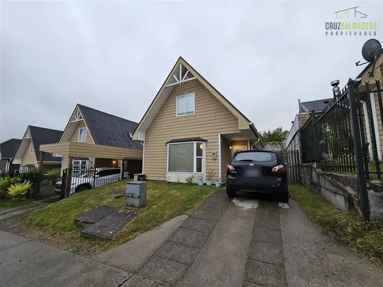 Casa En Venta De 3 Dorm. En Puerto Varas