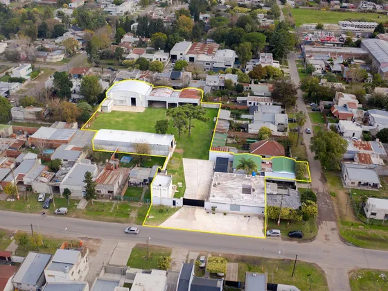 Lote Con Galpones Y Oficinas En 149 E/ 46 Y 47