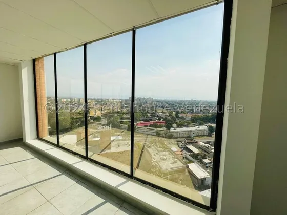 Alquiler De Oficina En La Torre Sindoni, Av. Bolivar. Ljsa 25-14076