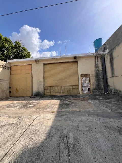 Galpon Comercial, Calle 81 Entre Av  42b Y 57d Sector Amparo