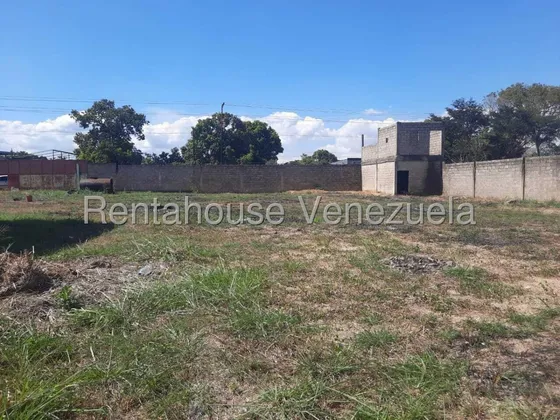 Carmen Hernandez Vende Terreno Unicado A Nivel Autopista. Cehl 25-13386