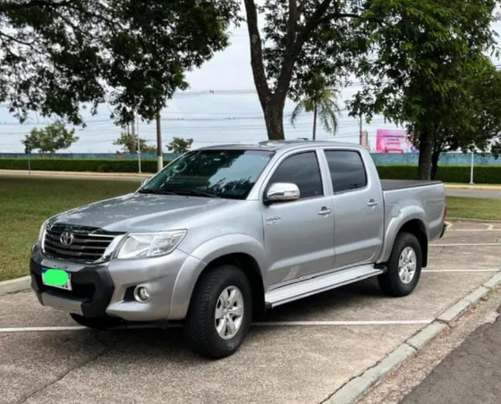 Toyota Hilux 2.7 Srv Cab. Dupla 4x2 Flex Aut. 4p