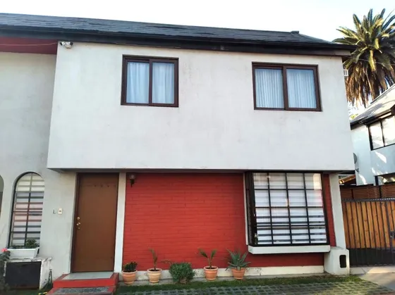 Impecable Casa, No Paga Contribusiones, Excelente Ubicacion 
