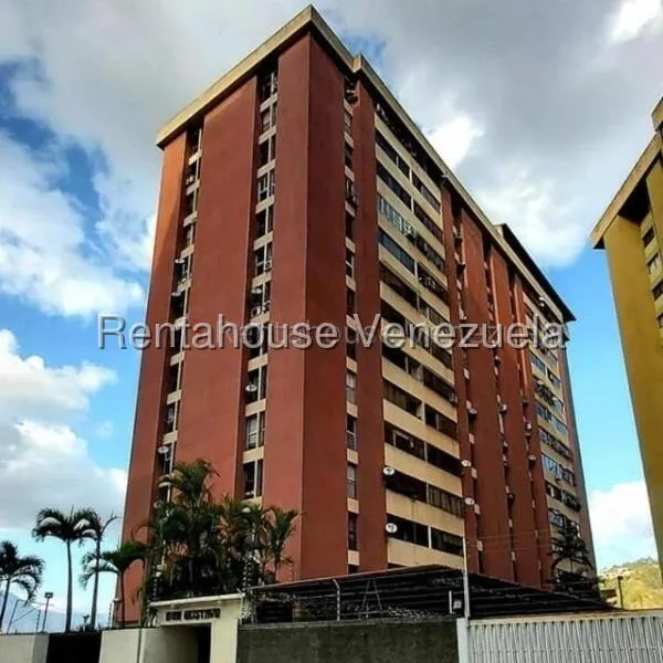 Dp - Guaicay - Oportunidad De Apartamento Para Alquilar, Calle Secundaria, Todos Los Servicios.