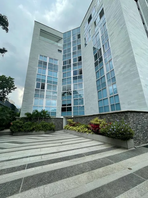 Apartamento En Venta  153 M2- Urb. Las Mercedes
