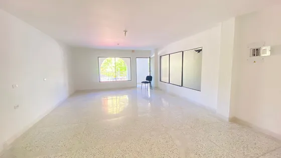 Local En Arriendo En Villa Country. Cod A792599