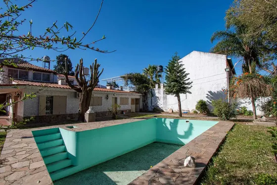 Casa En Venta 3 Dormitorios En Baigorria
