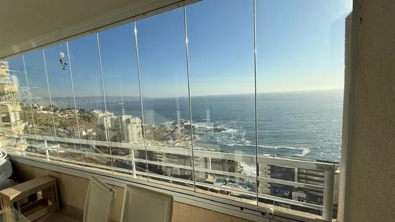 Departamento En Venta De 2 Dorm. En Reñaca