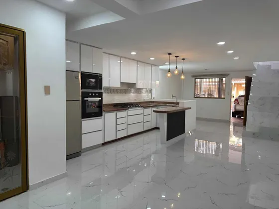 Pk/ Se Alquila Townhouse En Pueblo Nuevo