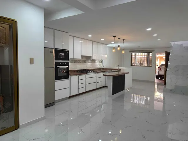 Pk/ Se Alquila Townhouse En Pueblo Nuevo