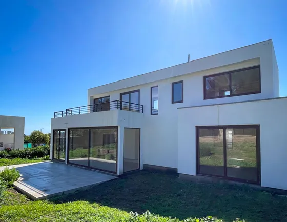 Casa 100% Nueva En Exquisito Condominio Maitencillo
