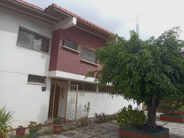 En Venta Hermosa Quinta En La Urb. Montalbán. (r.o)
