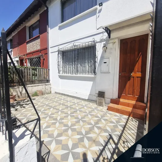Casa Cercana A Metro El Parrón, La Cisterna