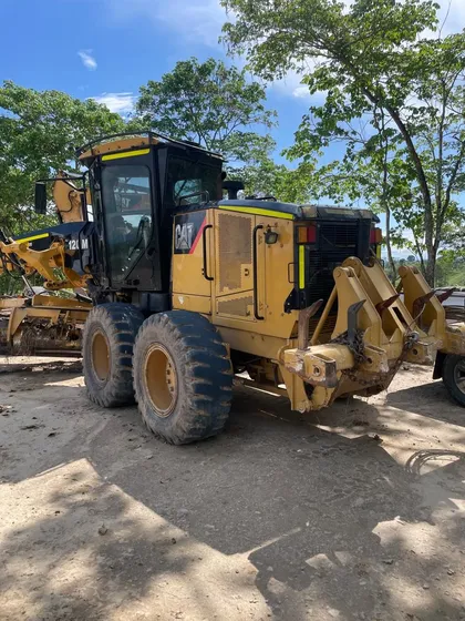 Motoniveladora Caterpillar 120m 2009
