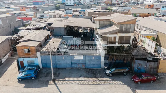 Se Arrienda Propiedad Comercial / Industrial