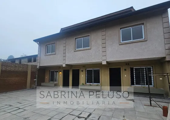 Dúplex En Venta Ubicado En Hurlingham 