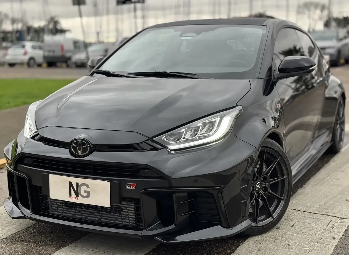 Toyota Yaris 1.6T GR MT