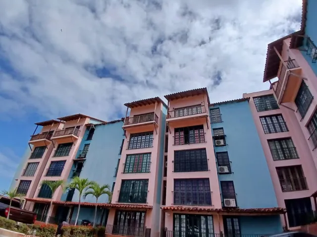 Apartamento En Venta En La Llanada La Guaira