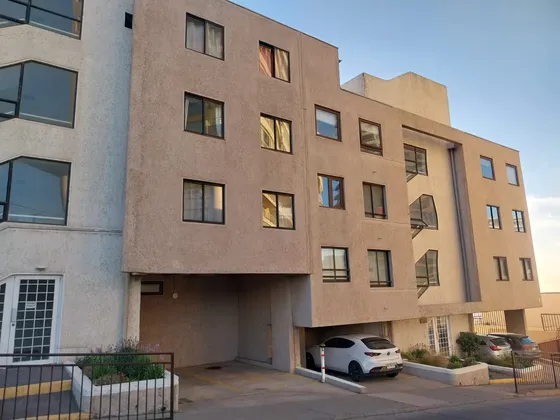 Arriendo Departamento En Reñaca, Excelente Vista Al Mar