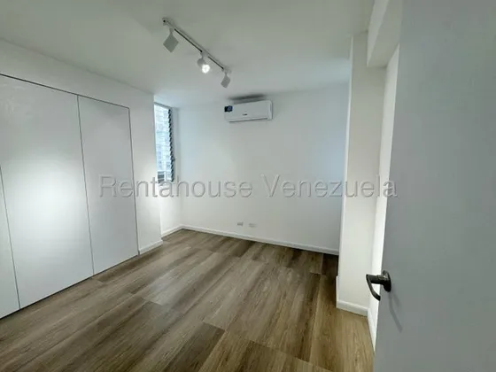 Apartamento Venta Los Palos Grandes Mls 25-21433