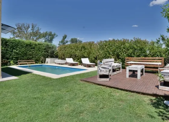 Casa En Venta En Pilar Del Este- Barrio San Ramon 