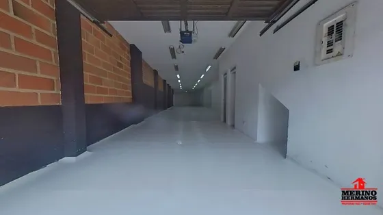 Bodega En Arriendo En Villa Hermosa. Cod A4274