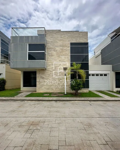 Venta Casa Obra Gris  3 Niveles Ubicada  Parque Los Saltos, Puerto Ordaz, Guayana, Bolivar, Venezuela