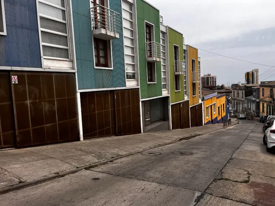 Vendo Loft, Ubicado A Pasos De Bellavista En Valparaíso.  