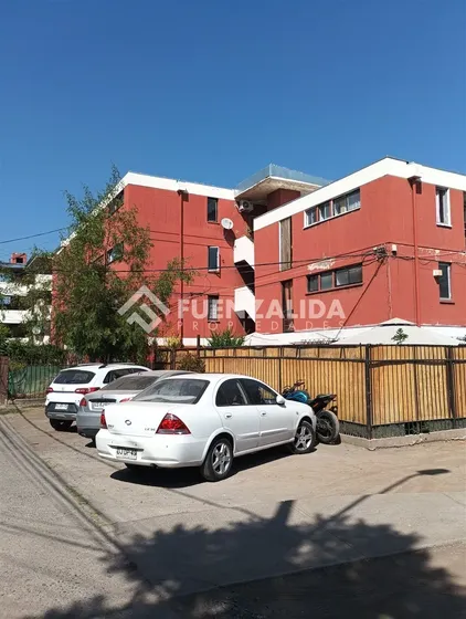 Depto En Venta De 4 Dorm. Sector Colegio San Gaspar En Ñuñoa