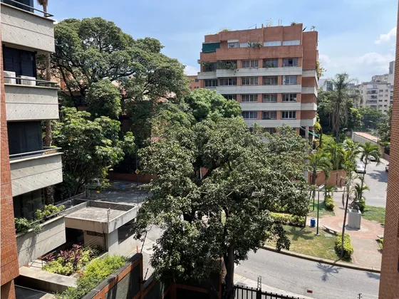 Se Alquila Apartamento 69m2 Campo Alegre 4687