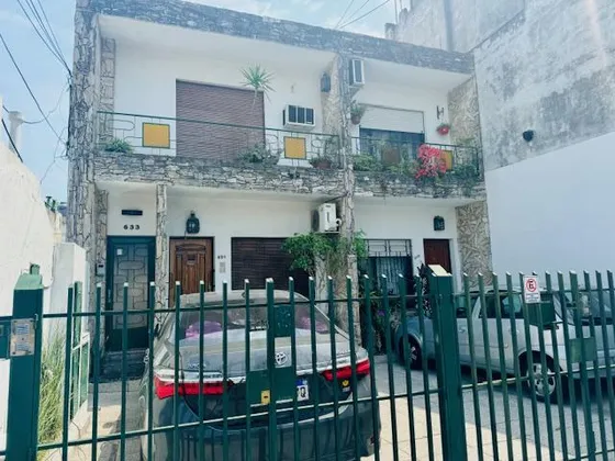 Casa En  Venta Ramos Mejía 3 Dormitorios. Ph