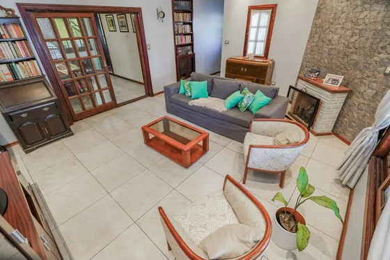 Venta | Excelente Casa 5amb C/patio Cubierto | Saavedra