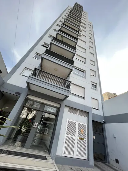 Av. Alte. Brown 3335, Temperley Este - Alquiler Departamento De Dos Ambientes Con Cochera