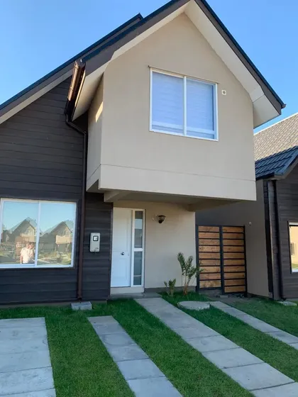 Se Vende Casa En Condominio Pinares, Gabriela Mistral, La