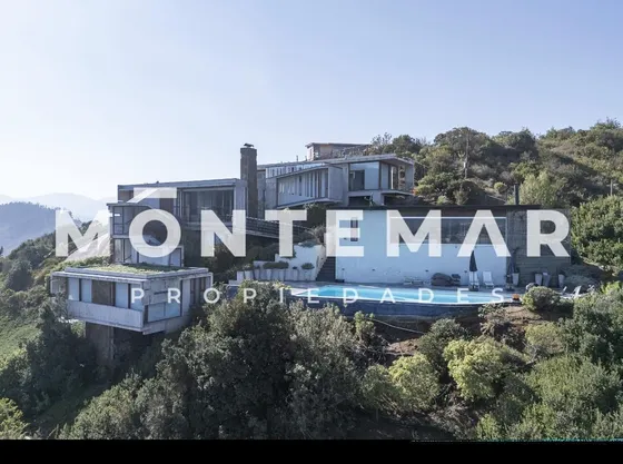 Casa En Venta De 5 Dorm. En Puchuncaví