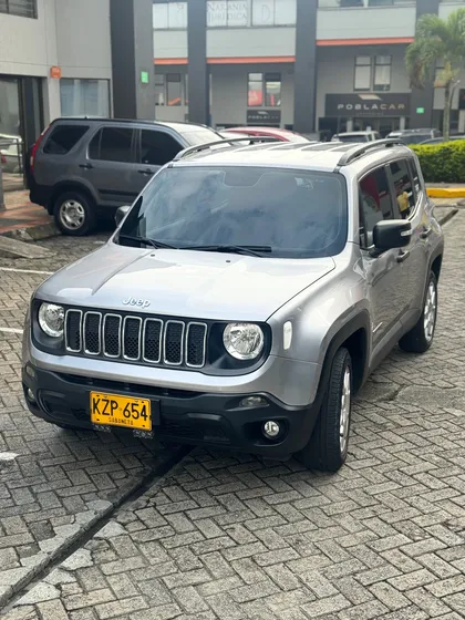 Jeep Renegade 1.8 Sport Plus