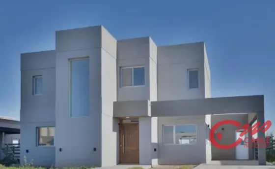 Casa En Venta San Sebastian Area 8