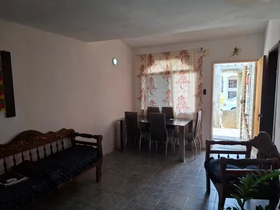 Vende Casa En Urb. Ciudad Alianza, Res. Villas Del Lago Ii, Guacara  Area 180 M2  **solo Clientes**