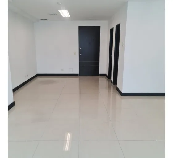 Oficina Para Arriendo En Centro Comercial Medellín Antioquia