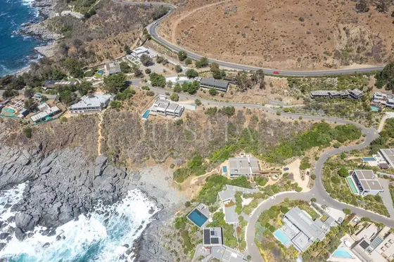 Último Sitio Colindante Con El Mar En Punta Pite 